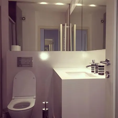 Maya'S Downtown Apartment Belgrado Esterno foto