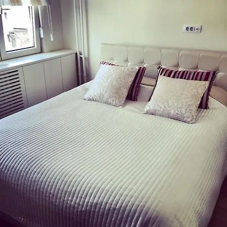 Maya'S Downtown Apartment Belgrado Esterno foto